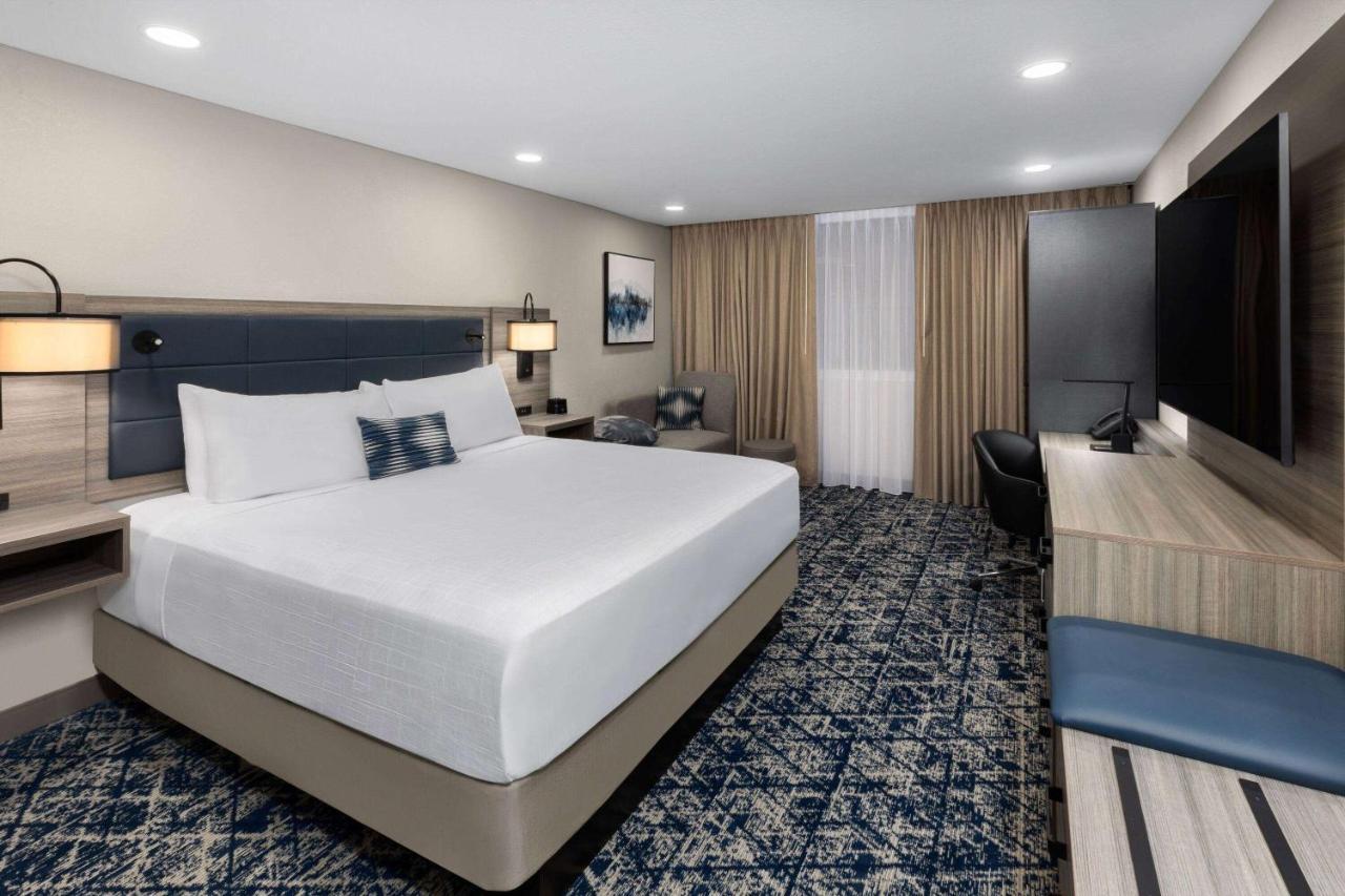 Hotel Wyndham Dfw Airport Irving Esterno foto