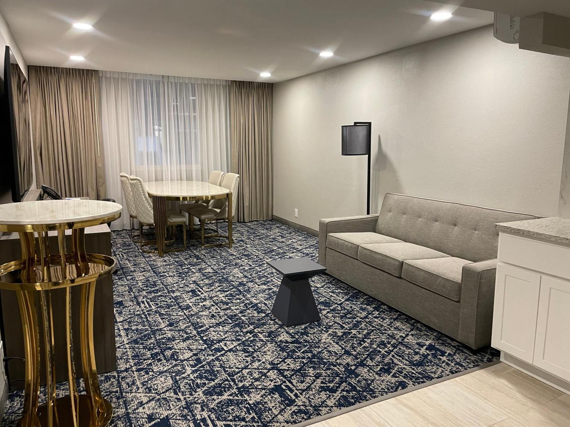 Hotel Wyndham Dfw Airport Irving Esterno foto